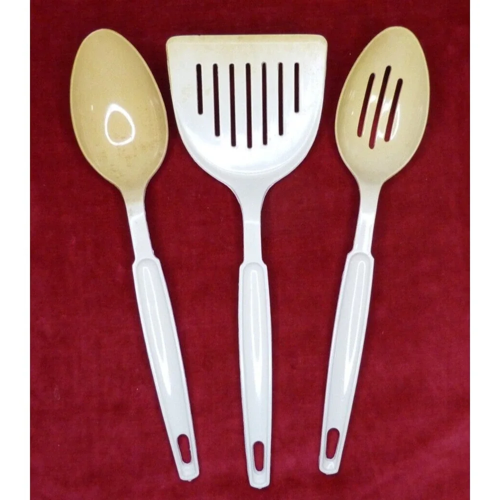 Vintage Ekco Nylon Plastic Almond‎ Off White Turner Spoon Slotted Spoon USA